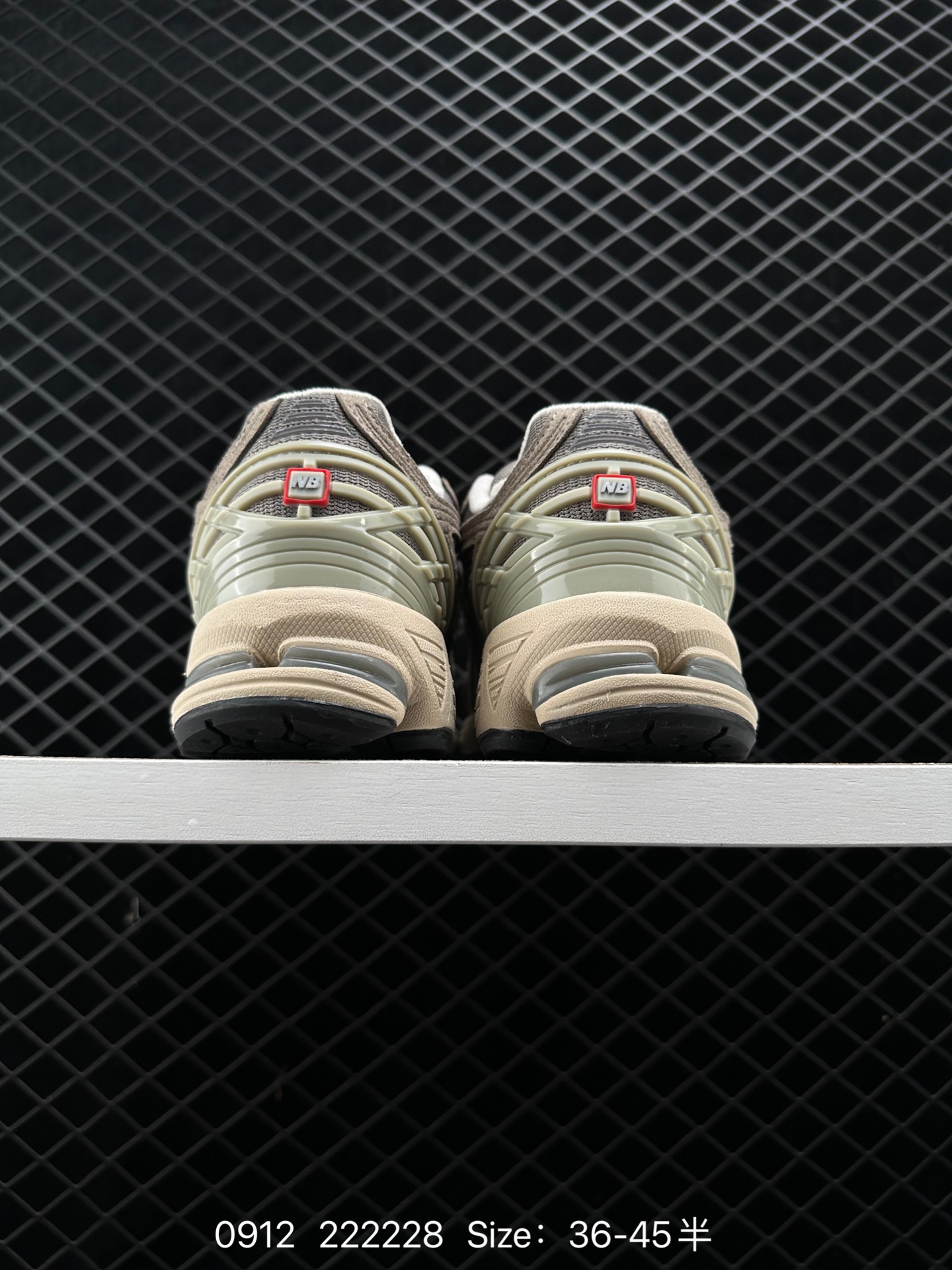 New Balance 1906R ”urbancore“